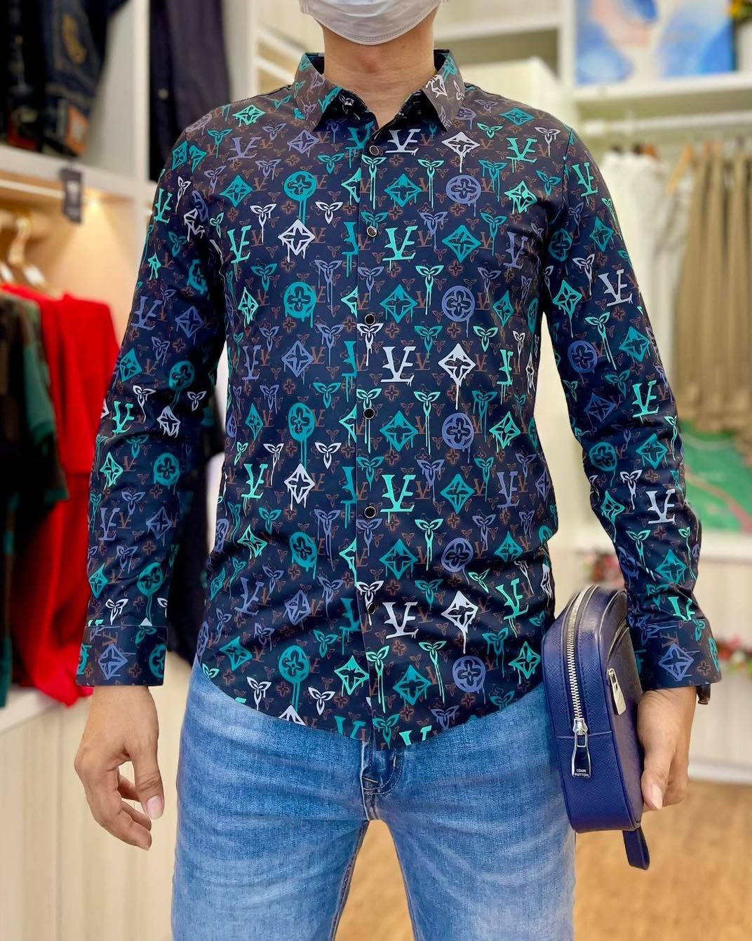 អាវ LV ដៃវែង