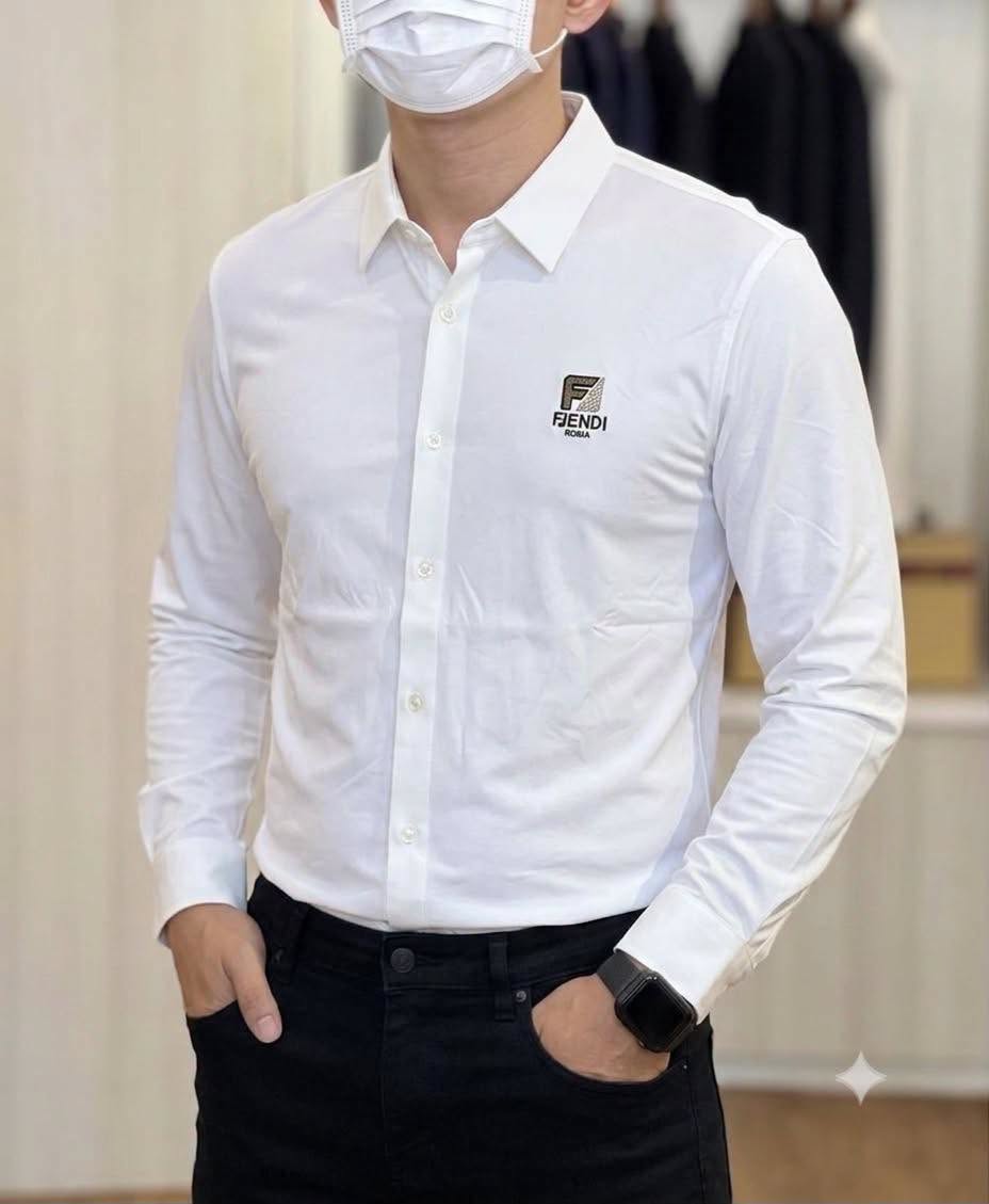 អាវដៃវែង​Fendi